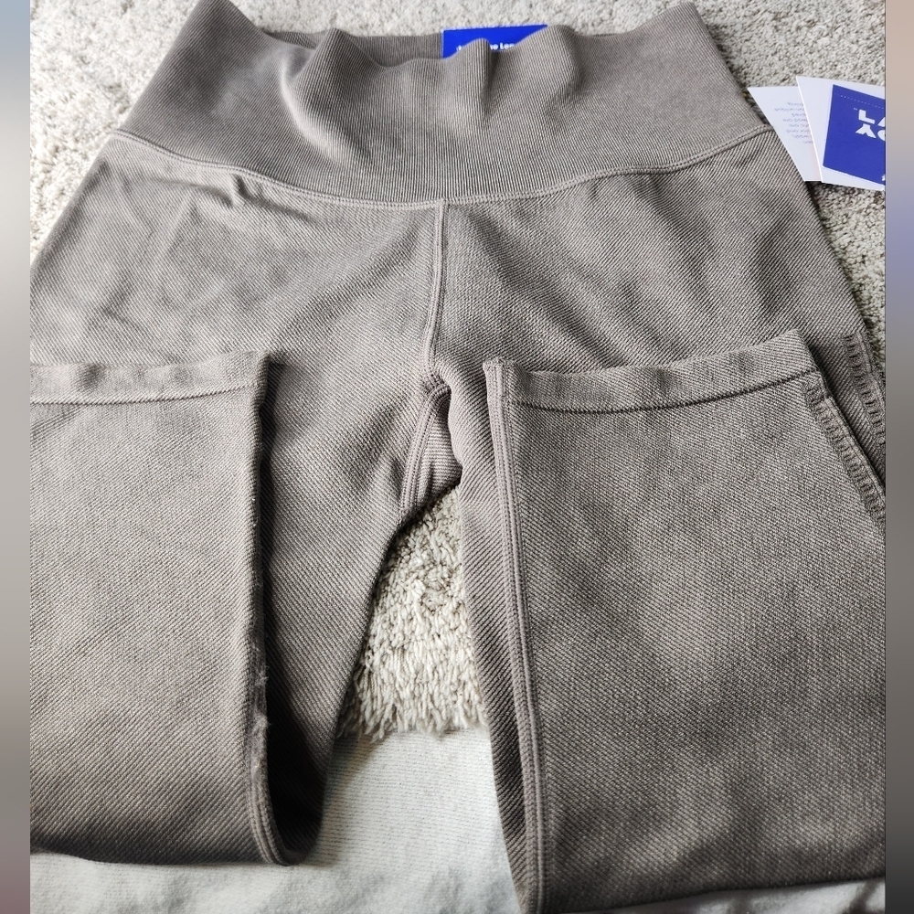 JoyLab Short Persuading Gray High Rise Leggings Size XL
